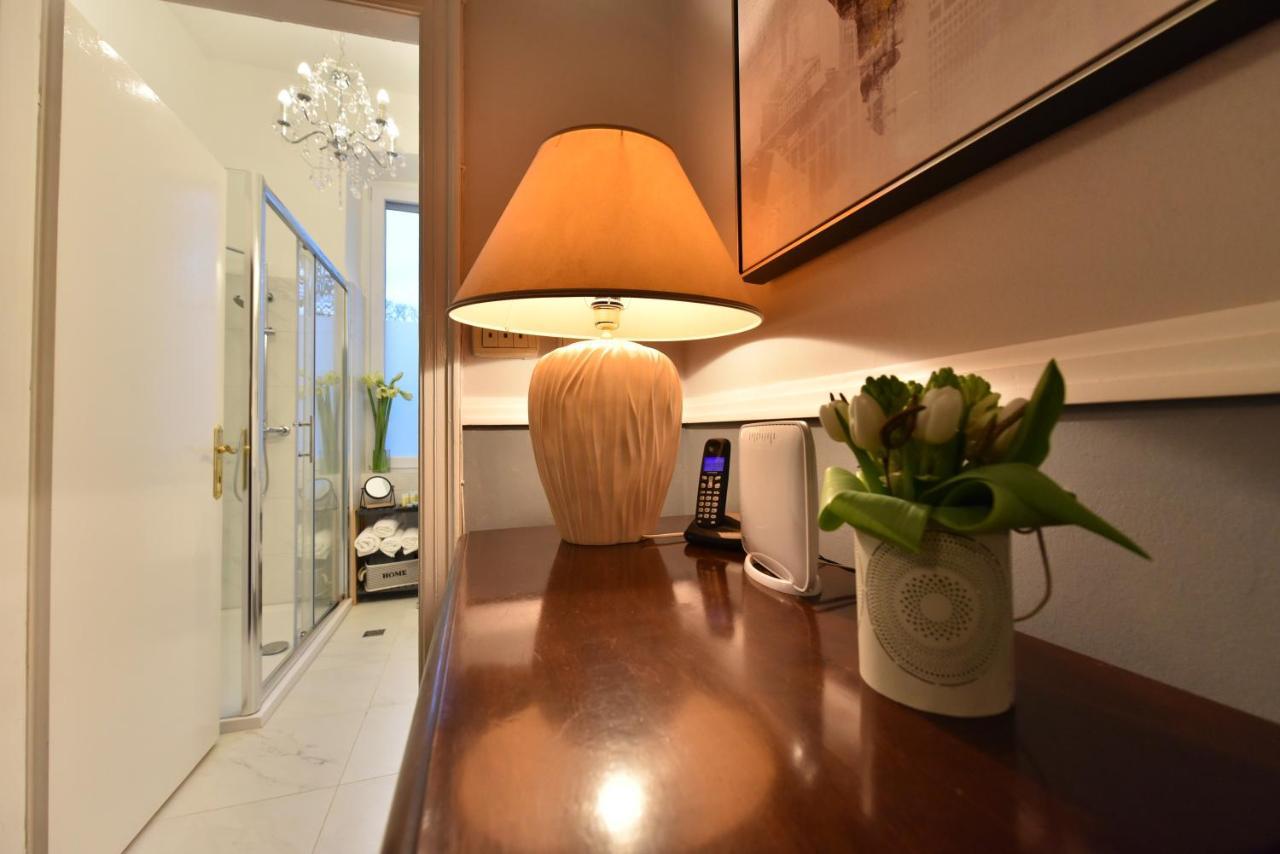 Zadar Center Beach Apartment - Directly On The Sea Ngoại thất bức ảnh