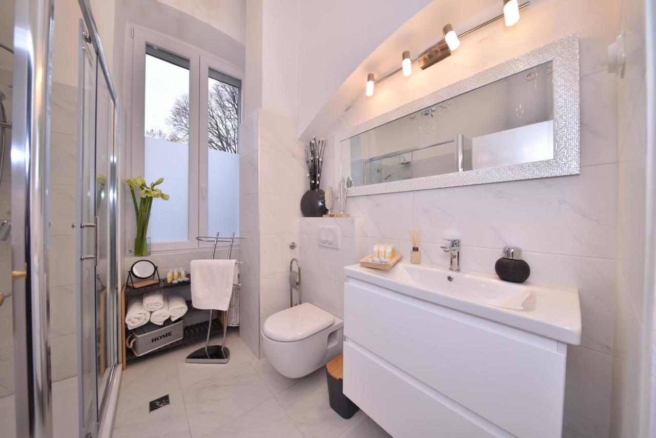 Zadar Center Beach Apartment - Directly On The Sea Ngoại thất bức ảnh